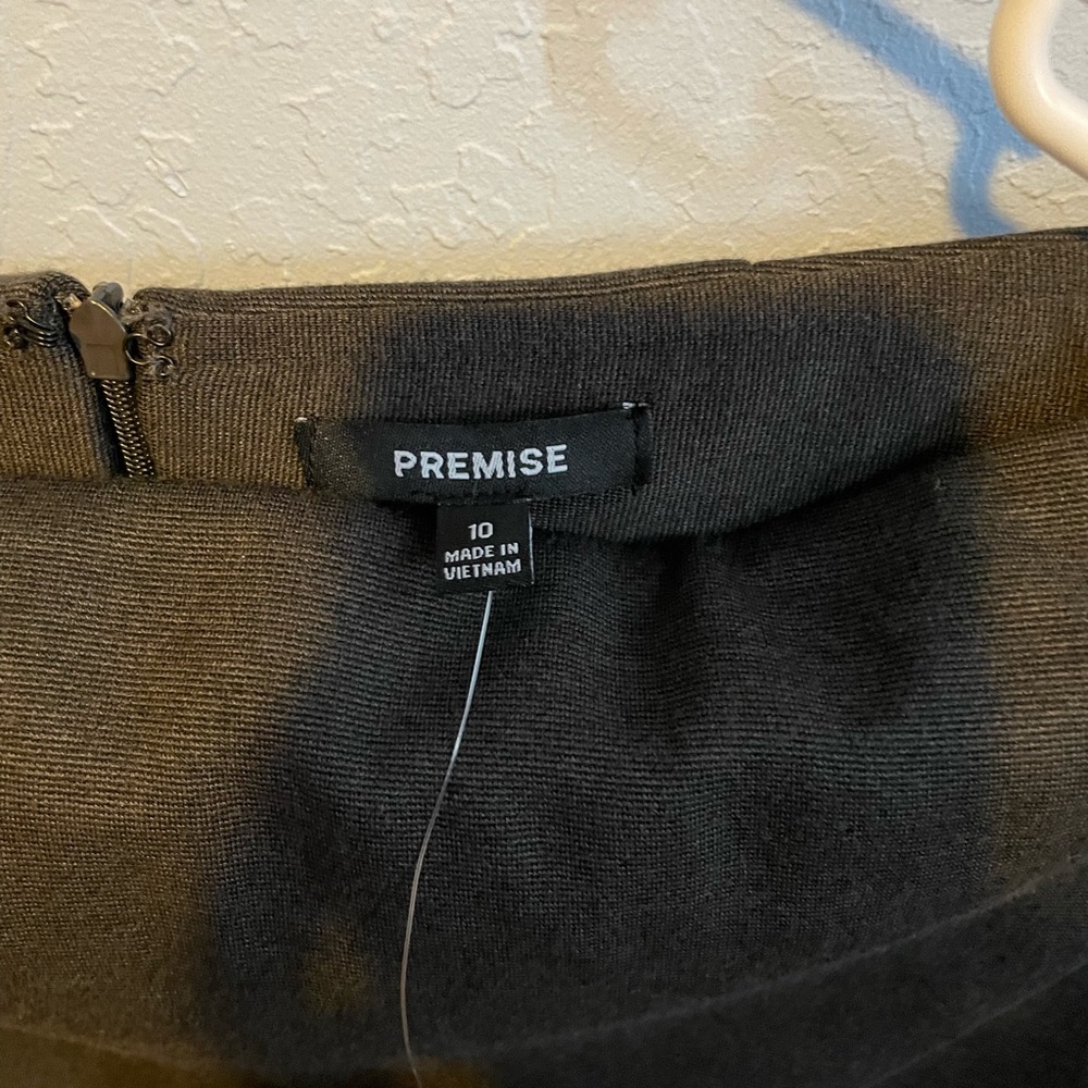 Sexy skirt, grey color nw brand new